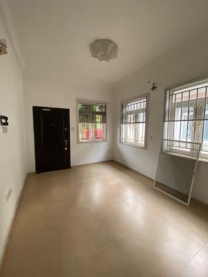 Neatly Structured Semi Masters Shared Apartment, Chevron, Lekki, Lagos, Flat / Apartment for Rent