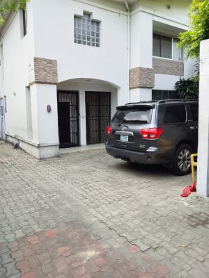 Clean and Spacious 3 Bedroom Flat, Lekki Phase 1, Lekki, Lagos, House for Rent