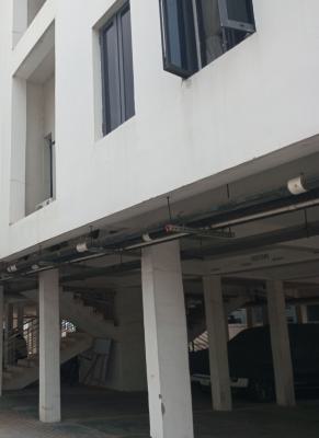 Magnificent, Clean and Spacious 3bed Flat Upstairs in a Secured Envi, Chevron, Lekki, Lagos, Flat / Apartment for Rent