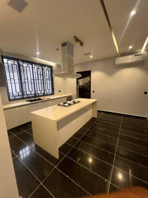 5 Bedroom Mansion Sitting on 850sqm, Lekki Phase 1, Lekki, Lagos, House for Rent