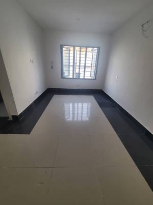 1 Bedroom Apartment in a Secure Estate, Lekki Phase 1 Rhs, Lekki, Lagos, Mini Flat (room and Parlour) for Rent
