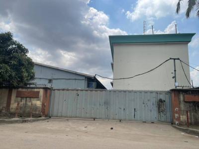 2 Bay Warehouse of 3,100sqm with Office Block of 600sqm (3 Floor) on 6, Mushin, Lagos, Warehouse for Sale