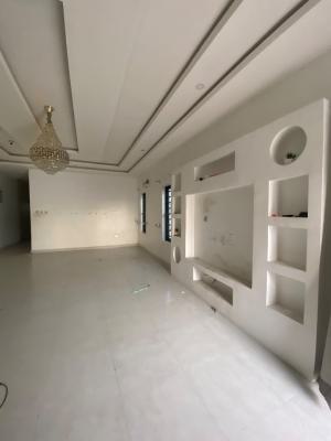 Well Built 1 Bedroom Apartment   ( Masters)  Features: All Rooms En-su, Oral Estate, Lekki, Lagos, Flat / Apartment for Rent