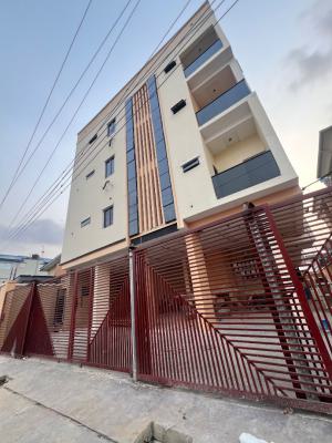 2 Bedrooms Yaba Alagomeji, Alagomeji, Alagomeji, Yaba, Lagos, Flat / Apartment for Rent