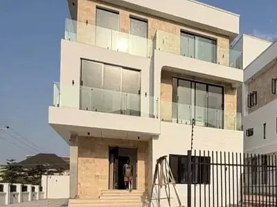 Detached Duplex