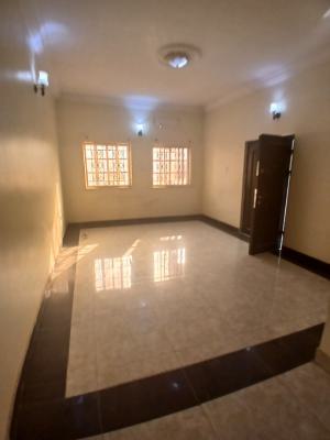 2 Bedrooms Flat En Suite in an Estate, Gaduwa, Abuja, Flat / Apartment for Rent