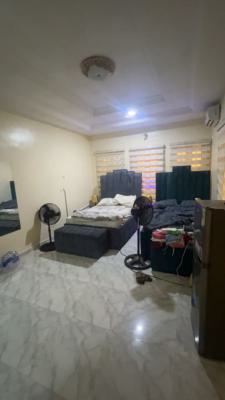 Monthly Furnished  Single Room with 2 Bed in It, Off Kunsela, Ikate Elegushi, Lekki, Lagos, Flat / Apartment for Rent