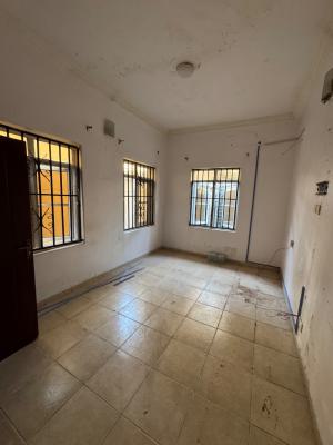 Self Contain, Bera Estate, Lekki Expressway, Lekki, Lagos, Self Contain (single Rooms) for Rent