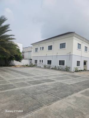 Lovely 4units 3bedroom Apartment with Service Quarters, Off Victoria Arobieke, Lekki Phase 1, Lekki, Lagos, Flat / Apartment for Rent