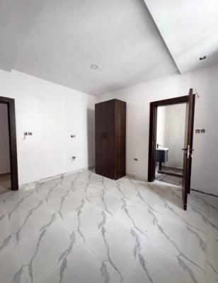 Newly Renovated 3 Bedroom Apartment with a Bq, Lekki Phase1, Lekki Phase 1, Lekki, Lagos, Flat / Apartment for Rent