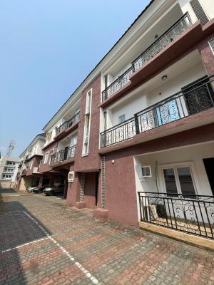 Spacious 3 Bedroom Apartment with Bq  in a Secured and Gated Estate, Agungi, Lekki, Lagos, Flat / Apartment for Rent