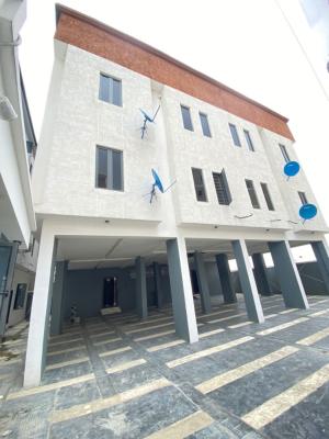 Lovely 2 Bedroom Apartment in an Estate, Lekki Phase 1, Lekki, Lagos, Flat / Apartment for Rent