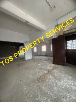 Approximately 200sqm Massive Open Plan, By Herbert Macaulay Way, Yaba, Lagos, Restaurant / Bar for Rent