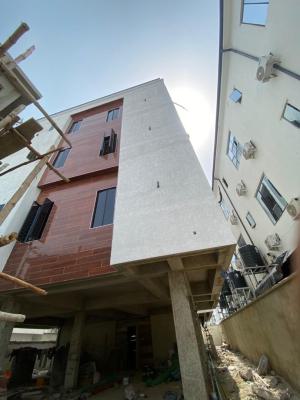 Exquisite 2 Bedroom Apartment, Lekki Phase 1, Lekki, Lagos, Flat / Apartment for Sale