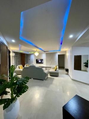 Spacious 3 Bedroom with Pool & Balcony, Off Oba Akinjobi, Ikeja Gra, Ikeja, Lagos, Flat / Apartment Short Let