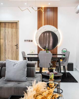 Luxury Three Bedroom Apartment, Royal Phine 3 Estate Gate, Lekki, Lagos, Terraced Duplex Short Let