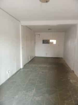 Very Large Shop in a Busy Area Facing Express Road, Lekki Epe Expressway, Lakowe, Ibeju Lekki, Lagos, Shop for Rent