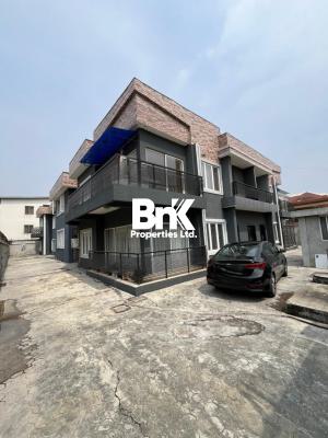 3-bedroom Apartment with a Standard Room Bq, Lekki Phase 1, Lekki, Lagos, Flat / Apartment for Rent