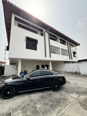 Well-structured 12 Rooms Detached Commercial Building with 5 Bq, Victoria Island (vi), Lagos, Commercial Property for Rent