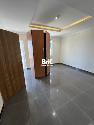 Spacious 1room Living Area (no Kitchen), Oniru, Victoria Island (vi), Lagos, Self Contain (single Rooms) for Rent