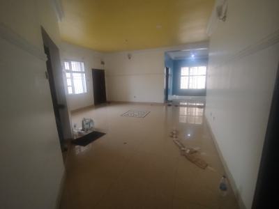 Well Maintained Spacious 3 Bedroom Apartment, Off Hakeem Dickson Street, Lekki Phase 1, Lekki, Lagos, Flat / Apartment for Rent