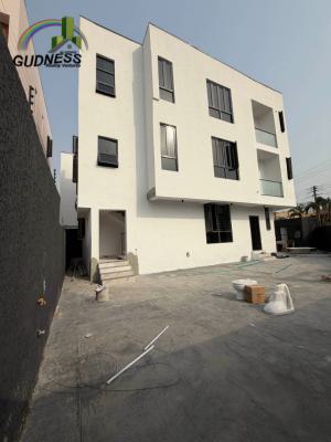 Brand New 3 Bedroom Apartment with Bq, Lekki Phase 1, Lekki, Lagos, Flat / Apartment for Rent