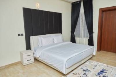 Fully Furnished/servived 4-bedroom Semi-detached Duplex, Guzape District, Abuja, Semi-detached Duplex for Rent