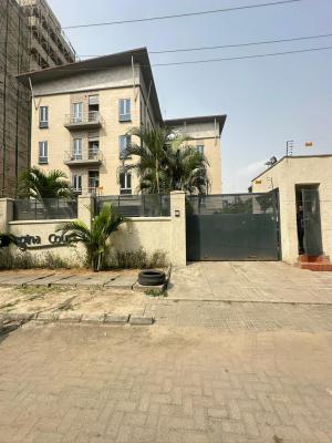 3bedroom Apartment &a Bq Undergoing Renovation in Lekki Phase 1, Lekki Phase 1,lekki ,lagos ,nigeria, Lekki Phase 1, Lekki, Lagos, Flat / Apartment for Rent