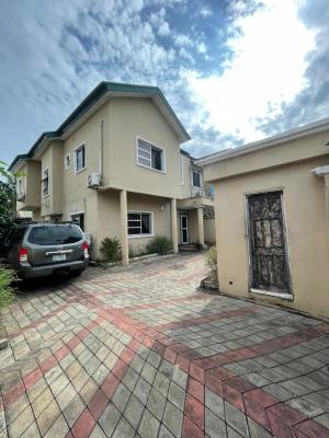 4 Bedroom Duplex Fairly Used, Oba Oyekan Estate, Lekki Phase 1, Lekki, Lagos, Semi-detached Duplex for Sale