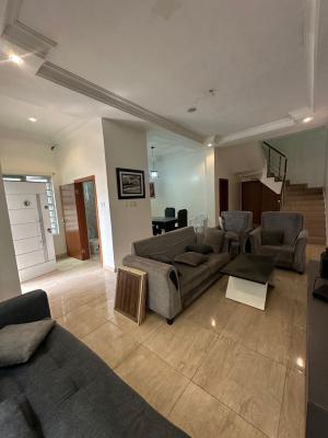 Well-maintained 4-bedroom Semi-detached Duplex, Osapa, Lekki, Lagos, Semi-detached Duplex for Rent