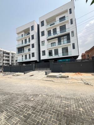 Spacious 2 Bedroom Apartment with  Gym and Elevator Suitable, Lekki Phase 1, Lekki, Lagos, Flat / Apartment for Sale
