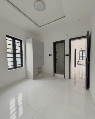 Exquisitely Built 3 Bedroom Apartment, Gra Phase 2, Magodo, Lagos, Flat / Apartment for Sale