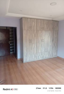 Nice and Spacious 3 Bedroom Apartment All Rooms En-suite, Omole Phase 2, Ikeja, Lagos, Flat / Apartment for Rent