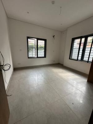 Premium 4 Room Office Space (only for Quiet Administrative Office), Lekki Phase 1, Lekki, Lagos, Office Space for Rent