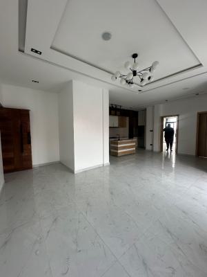 𝐖𝐄𝐋𝐋 𝐌𝐀𝐈𝐍𝐓𝐀𝐈𝐍𝐄𝐃 2 𝐁𝐄𝐃𝐑𝐎𝐎𝐌 𝐀𝐏𝐀𝐑𝐓𝐌𝐄𝐍𝐓, Ikate, Lekki, Lagos, Flat / Apartment for Rent