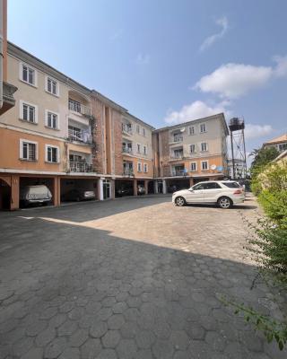 Stunning 3 Bedroom Apartment with Bq, Victoria Island (vi), Lagos, Block of Flats for Sale