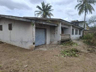 1200sqm of Land with 5 Bedroom Bungalowand Bq, Airforce Estate, Akobo, Ibadan, Oyo, Detached Bungalow for Sale
