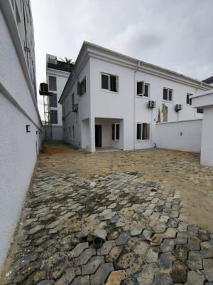 Well Renovated Spacious Self Compound 3 Bedroom Apartment, Victoria Island (vi), Lagos, House for Rent