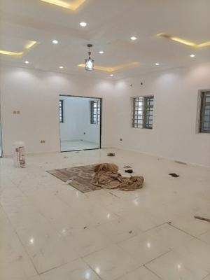 an Executive Spacious 3 Bedroom Flat, Off New Road, Lekki Phase 2, Lekki, Lagos, Flat / Apartment for Rent