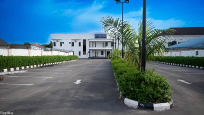 New Hotel, Along Abuja - Keffi Expressway, Karu, Nasarawa, Hotel / Guest House for Sale