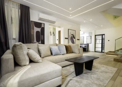 Tastefully Furnished 4 Bedroom Fully Serviced Terrace Duplex in Secure, Parkview Estate, Parkview, Ikoyi, Lagos, Terraced Duplex for Sale