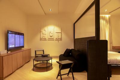 Luxury Smarthome Studio Apartment, Linda Chalker Street, Asokoro District, Abuja, Flat / Apartment Short Let