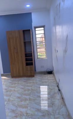 Serviced and Spacious Miniflat in Chevron { Video}, Chevron, Lekki, Lagos, Mini Flat (room and Parlour) for Rent