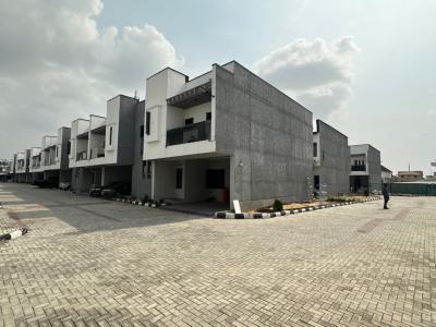 Luxury 4-bedroom Semi-detached House with Bq, Ajah, Lagos, Semi-detached Duplex for Rent