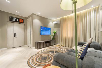 Exquisite 1 Bedroom Apartment with All Shades of Coziness, Admiralty Way, Lekki Phase 1, Lekki, Lagos, Mini Flat (room and Parlour) Short Let