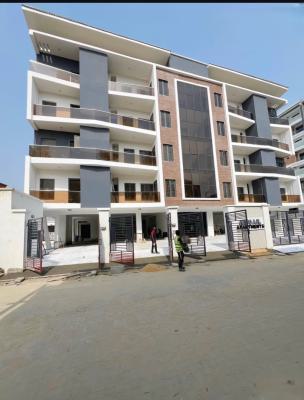 4 Bedroom Spacious Apartment, Lekki Phase 1 Admiralty, Lekki, Lagos, Flat / Apartment for Sale