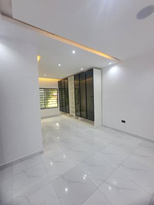 Luxury Well Finished 3 Bedroom Apartment, Lekki Phase 1, Lekki, Lagos, Flat / Apartment for Sale