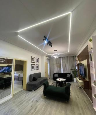 Well-furnished 2-bedroom Apartment with 24/7 Power & Strong Security, Admiralty Way, Lekki Phase 1, Lekki, Lagos, Flat / Apartment for Rent