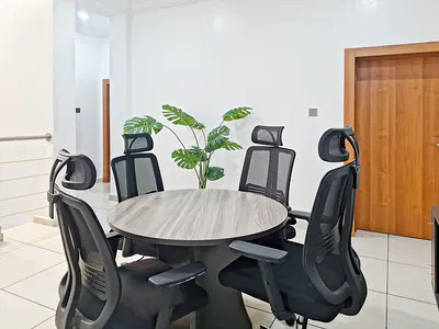 Private Office Space for 4 Employees in Regus Jabi — Building a & B, 724 Umaru Dikko St, Federal Capital Territory, Jabi, Abuja