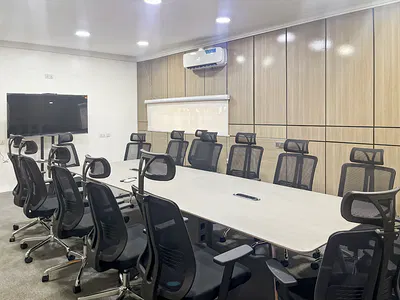 Serviced Office Space for 10 Employees in Regus Jabi — Building a & B, 724 Umaru Dikko St, Federal Capital Territory, Jabi, Abuja